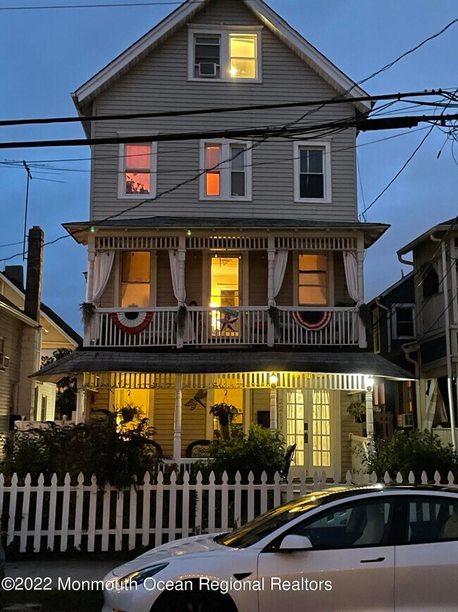 Foto del edificio - 22 Embury Ave