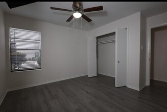 Building Photo - 12900 Walden Rd