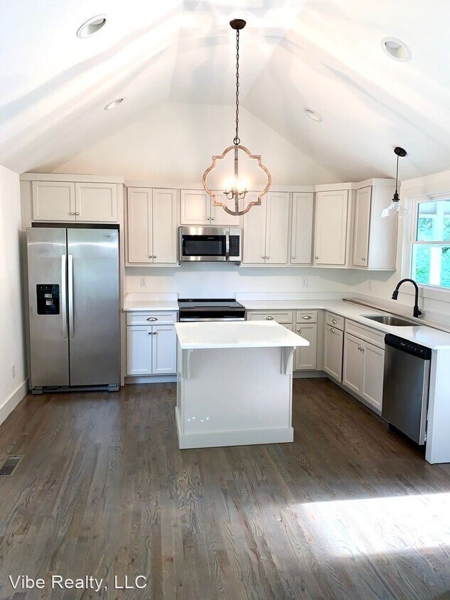 Primary Photo - 2 br, 2 bath House - 106 Walnut Hill Drive