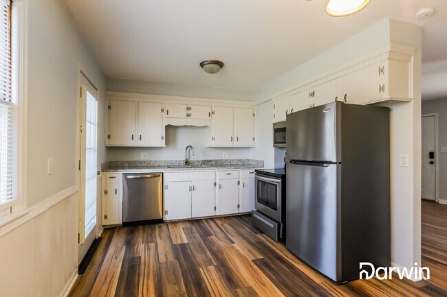 Building Photo - 1501 Johnston Street, Liberty, MO 64068