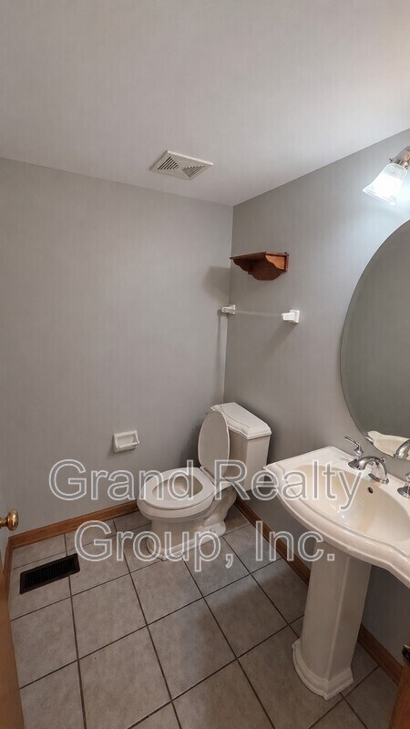 Foto del edificio - 12700 W Wakefield Dr