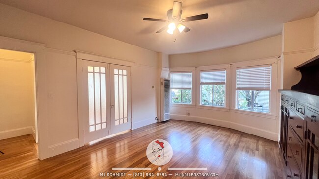 Foto del edificio - Lovely 1/1 walking distance to shopping, restaurants, public transportation!