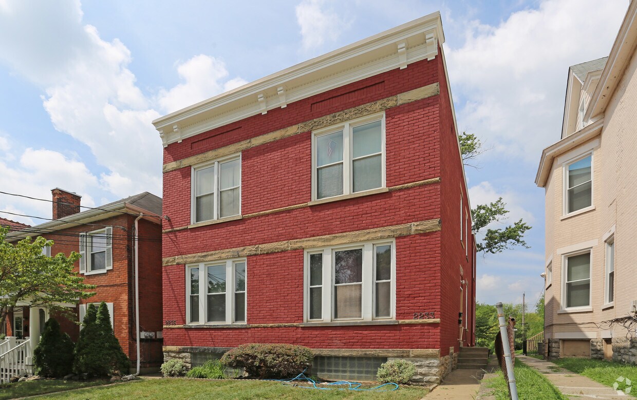 22332235 Madison Ave, Covington, KY 41014 Apartments in Covington
