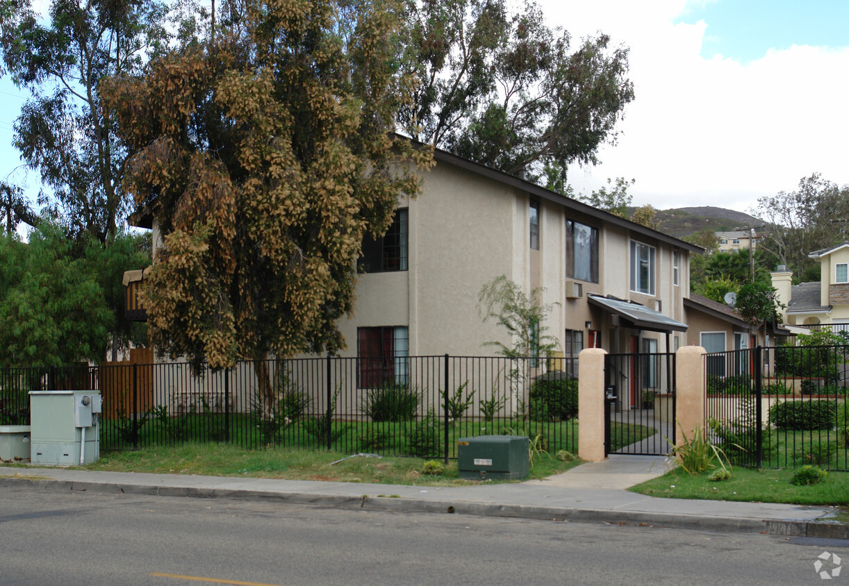 Building Photo - Liberty Villas