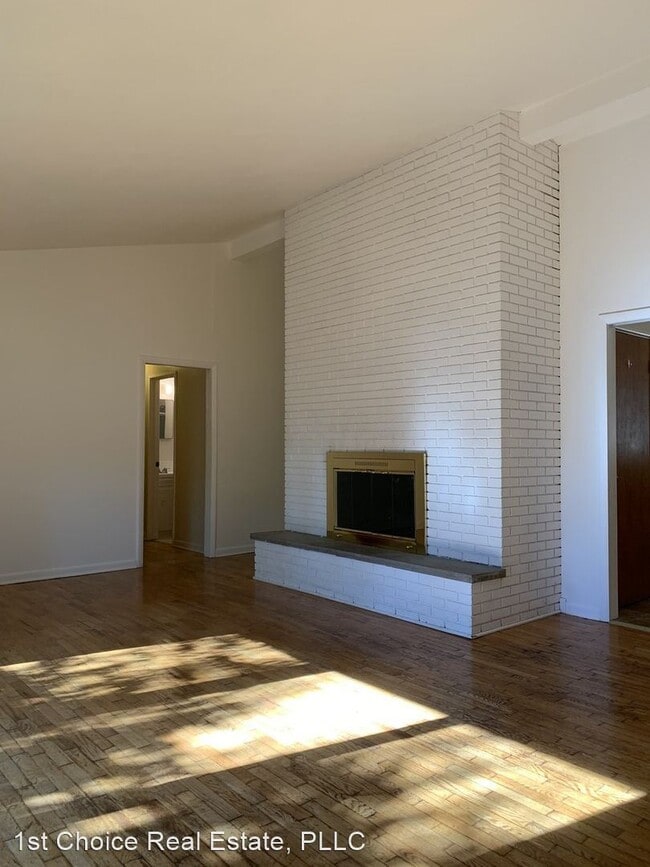 Building Photo - 3 br, 1.5 bath House - 5226 Wardcliff