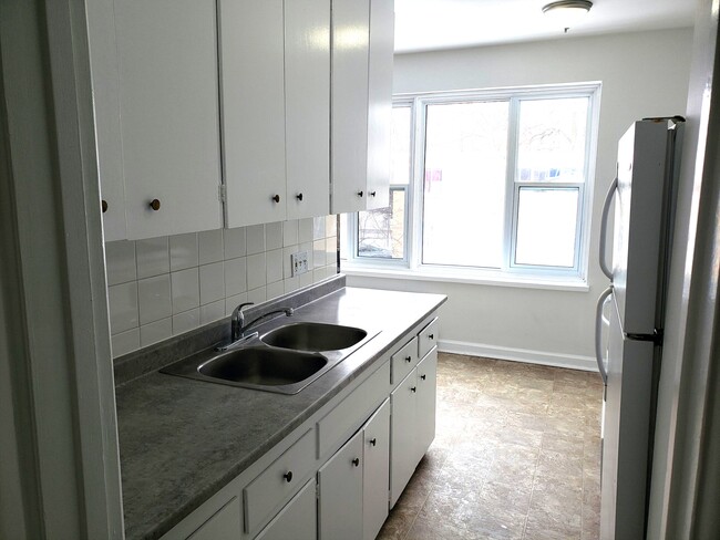 Building Photo - 55 Blake St