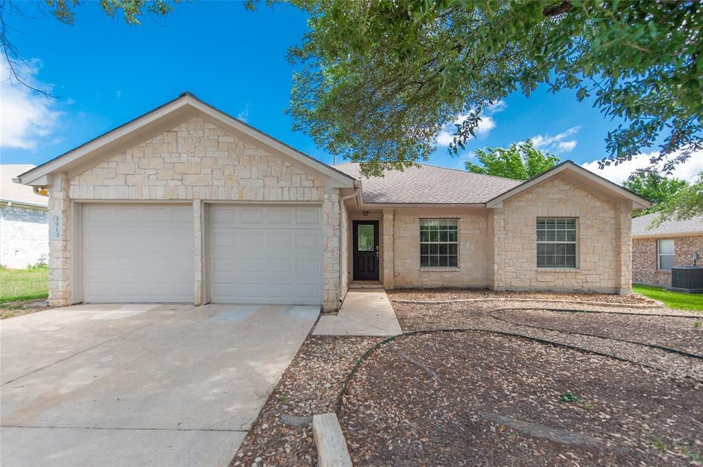 Foto principal - 3913 Orion St