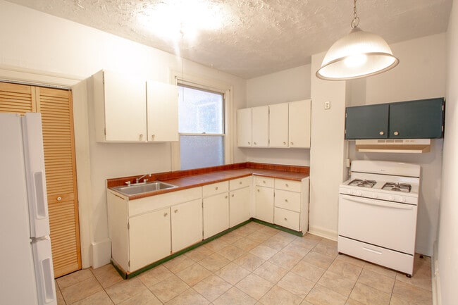 Building Photo - 701 Mifflin Ave