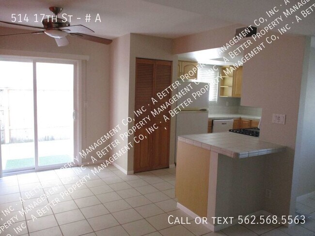 Building Photo - 3 Bed 2 Bath Huntington Beach Unit Near Be...