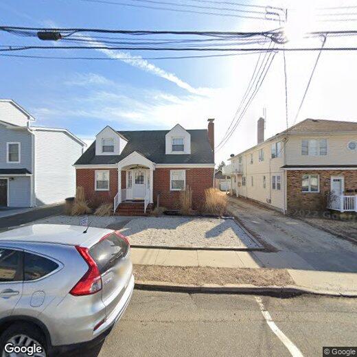 Primary Photo - 104 Washington Ave