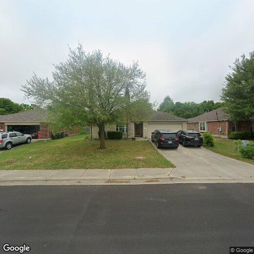 Primary Photo - New paint and new flooring in this lovely ...