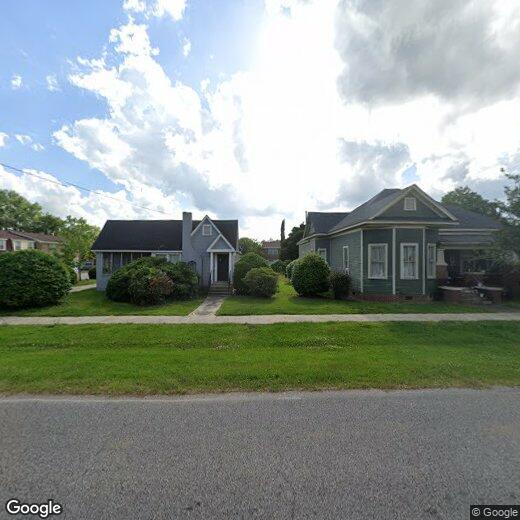 Primary Photo - 215 Hall Ave
