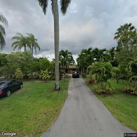 Primary Photo - 9855 SW 62nd St