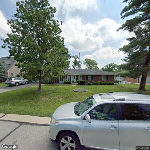 1408 Kendon Dr, Des Peres, MO 63131 House Rental in Des Peres, MO