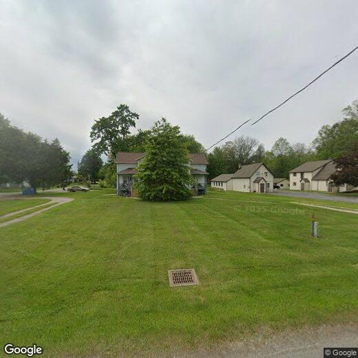 156 S Maple St, Orwell, OH 44076 Room for Rent in Orwell, OH