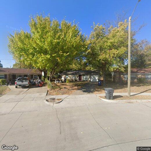 Foto principal - 906 S Murray St