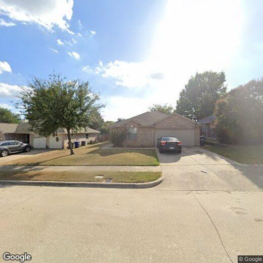 Foto principal - 1305 Greenbriar Ln