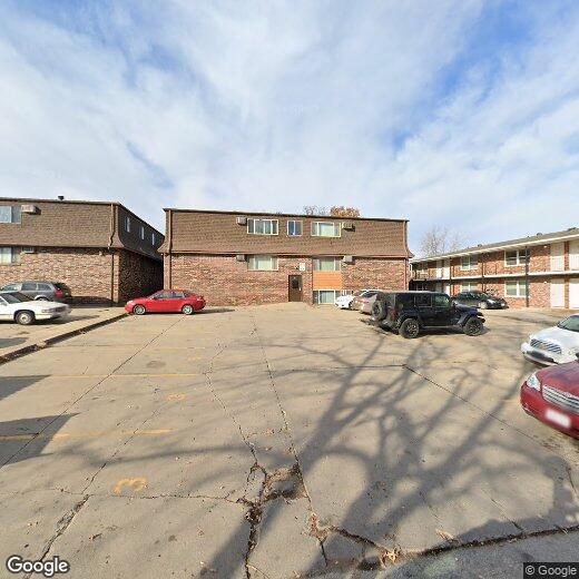 Primary Photo - 3 br, 1 bath Apartment - 620 S Dodge Street
