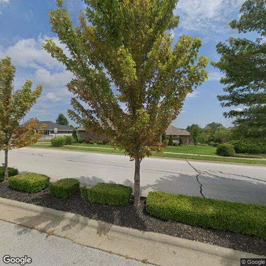 Primary Photo - Very Nice 5-bedroom Home in Nixa!