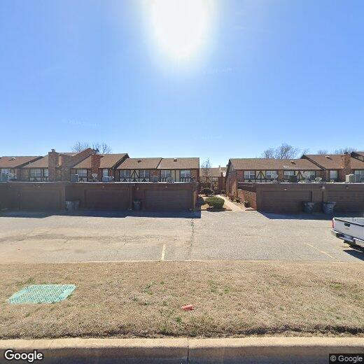 Primary Photo - 4518 NE Arlington Ave