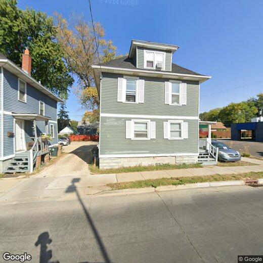 Primary Photo - 825 S Park St