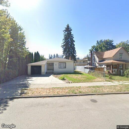 Primary Photo - 1116 E Lakeside
