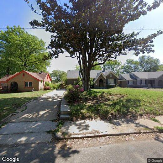 Primary Photo - 749 E McKellar Ave