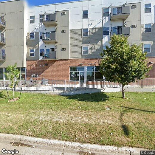 Primary Photo - 721 E Highland Dr