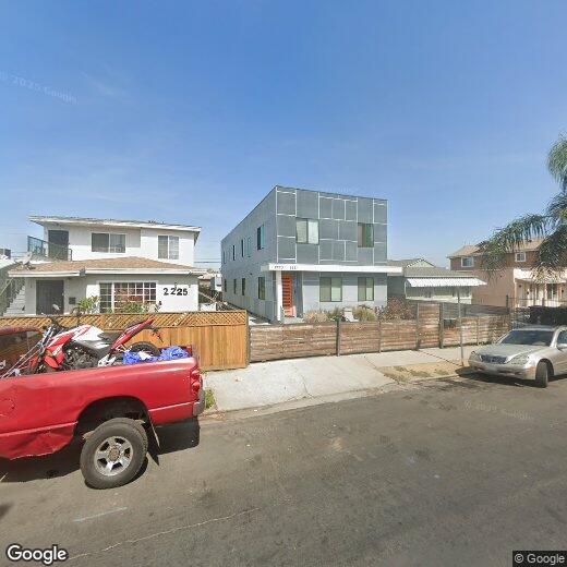 2221 S Burnside Ave, Los Angeles, CA 90016 House for Rent in Los