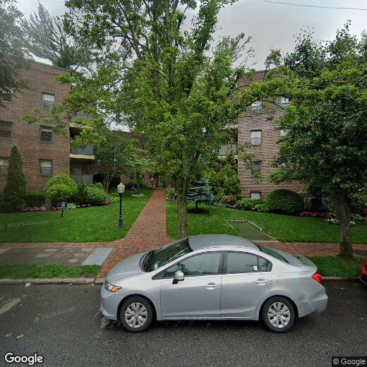 50 Brompton Rd, Great Neck, NY 11021 Room for Rent in Great Neck, NY