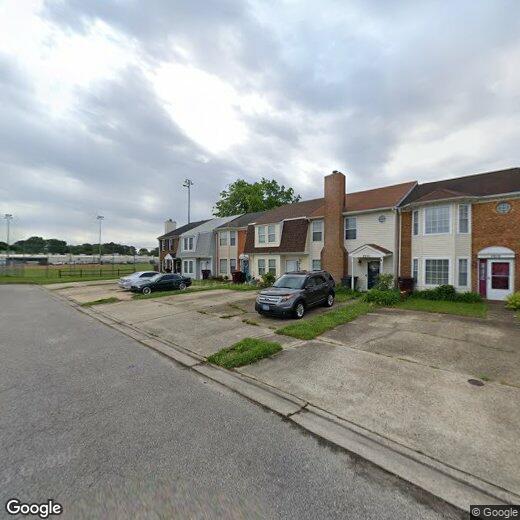 Primary Photo - 1206 Basswood Ct