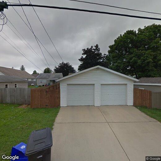 Primary Photo - 2 bed 2 bath