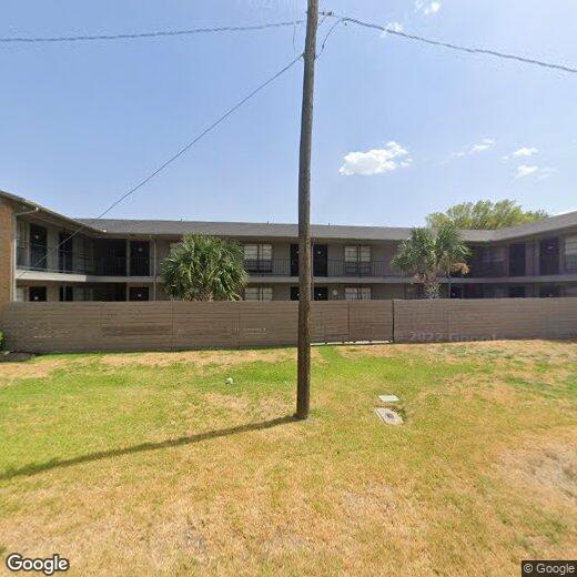 Foto principal - 320 E 4th St