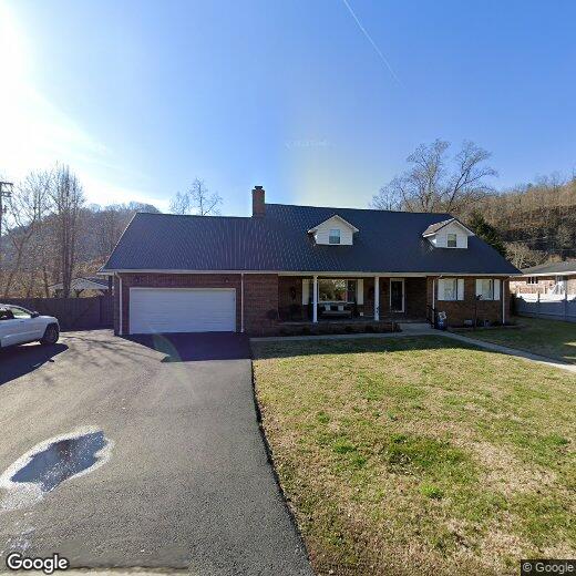 174 W Cedar Dr, Pikeville, KY 41501 House for Rent in Pikeville, KY