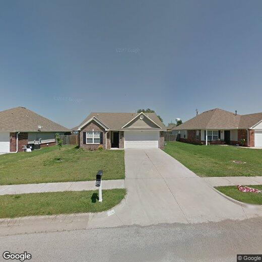 Primary Photo - 700 N Cummings Ave