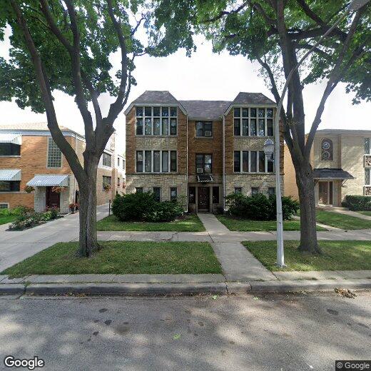 Foto principal - 2920 W Summerdale Ave