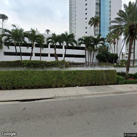 Primary Photo - 16275 Collins Ave