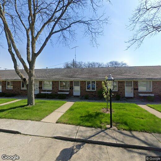 Primary Photo - Colonial Gardens Apartments