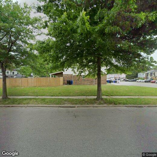 Foto principal - Beautifully Fully Updated 3-Bedroom End Un...