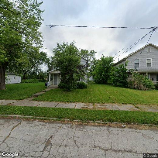 Primary Photo - 1327 N Michigan St