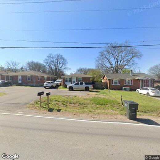 Primary Photo - 6409 Robertson Ave