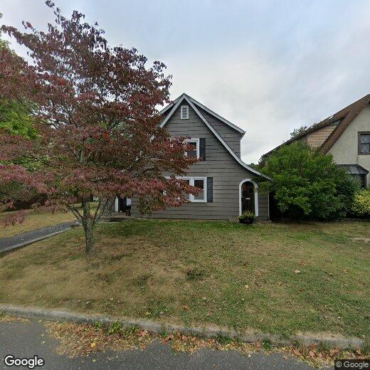 10 Flomar Ave, Middletown, NJ 07737 House for Rent in Middletown, NJ