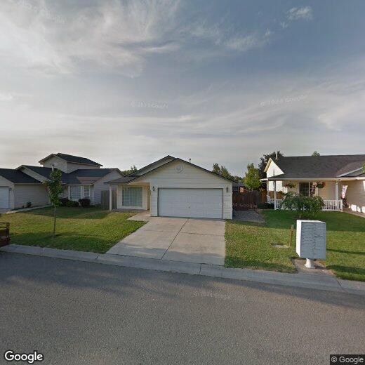 Primary Photo - Charming 3-Bed, 2-Bath Home with Modern Co...
