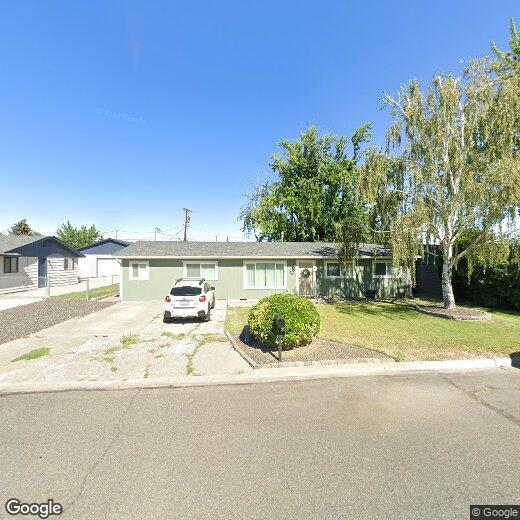 1007 S 49th Ave, Yakima, WA 98908 House for Rent in Yakima, WA
