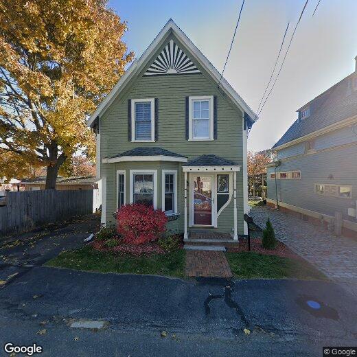 4 Border St Unit 1, Winchester, MA 01890 Apartment for Rent in