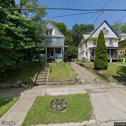 222 Rhodes Ave Unit 2, Akron, OH 44302 Room for Rent in Akron, OH