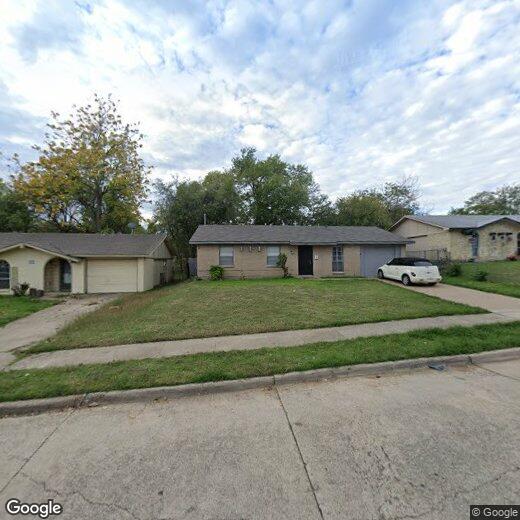 1217 La Fiesta Dr, Grand Prairie, TX 75052 House for Rent in Grand Prairie, TX