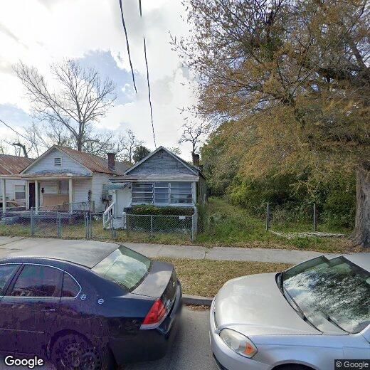 Primary Photo - 1348 Spearing St