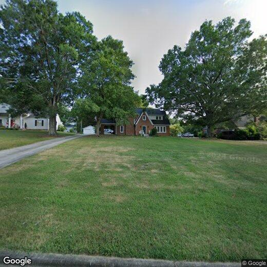 Primary Photo - 322 W Elm St