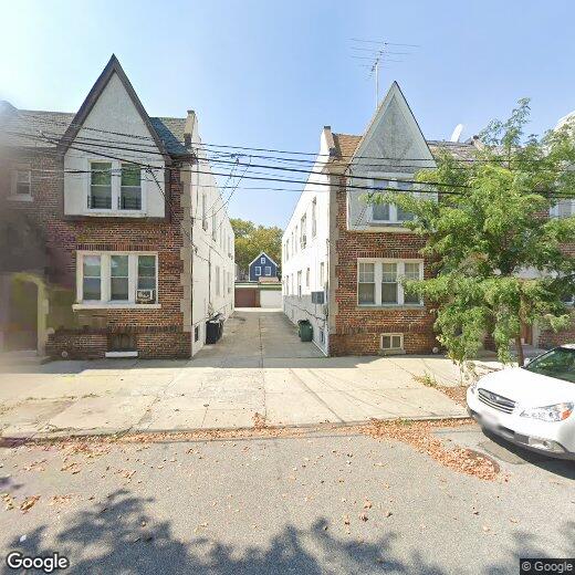 Foto principal - 89-21 69th Rd